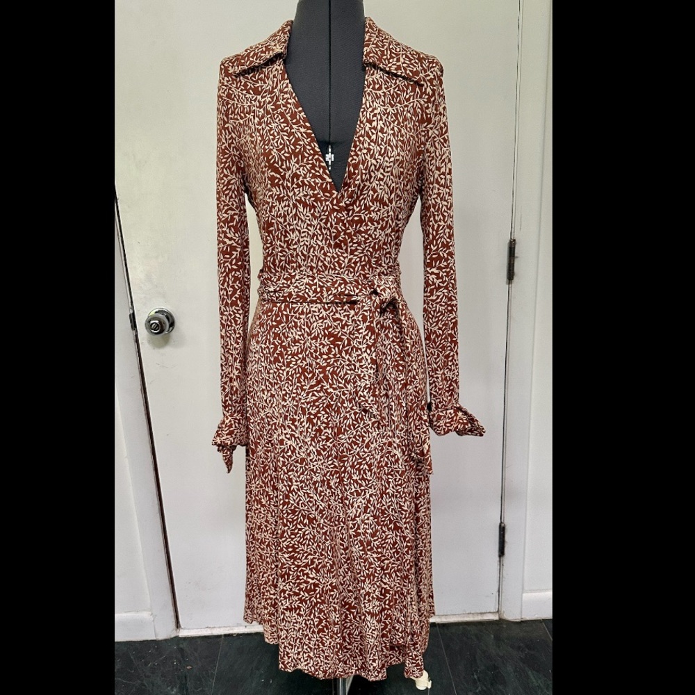 VINTAGE 1970s DIANE von FURSTENBERG DVF ORIGINAL WRAP DRESS BROWN LEAVES KNIT 14